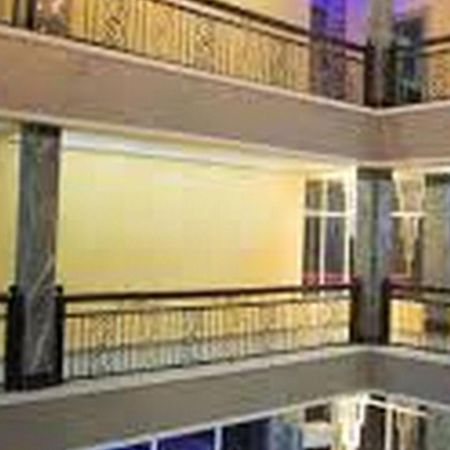 Room In Lodge - Hampton Towers Spa Asaba Luaran gambar