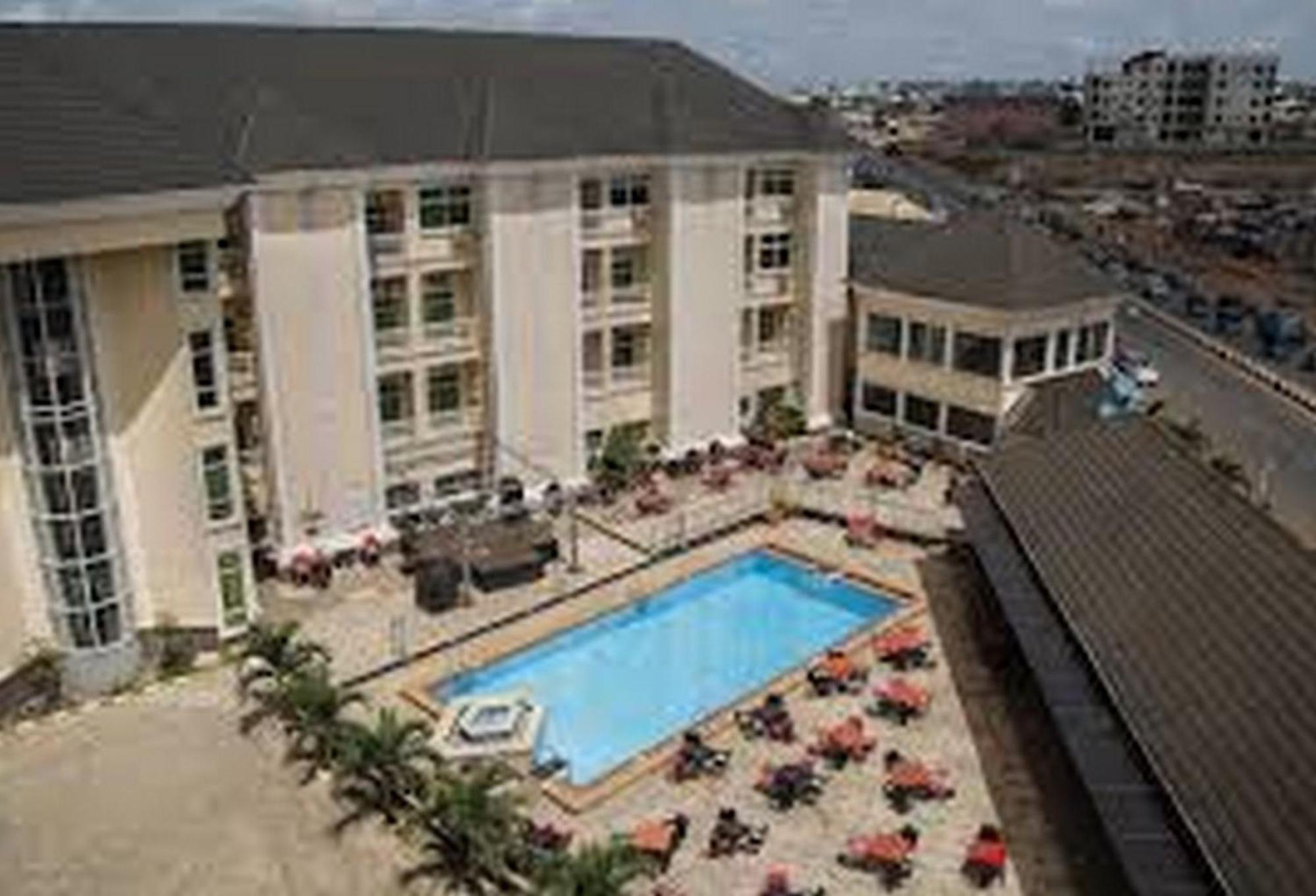 Room In Lodge - Hampton Towers Spa Asaba Luaran gambar