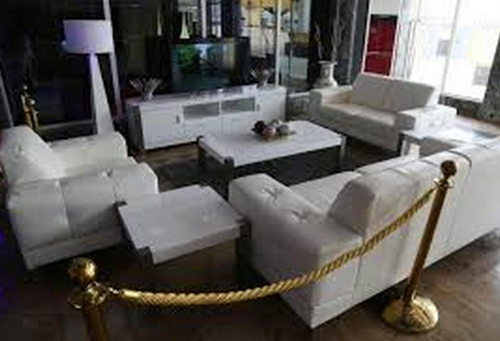 Room In Lodge - Hampton Towers Spa Asaba Luaran gambar